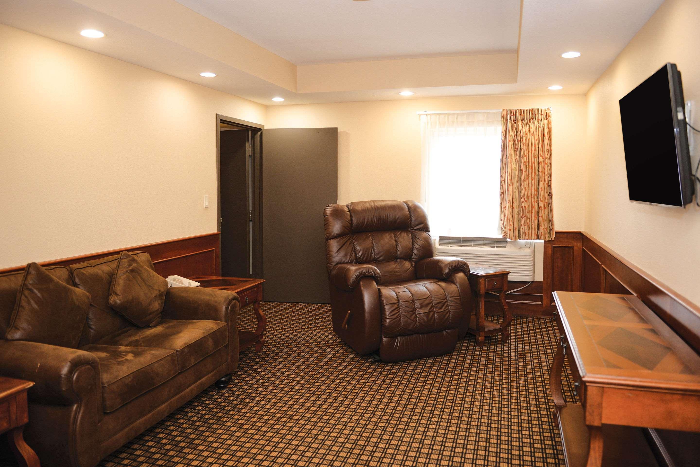 Quality Inn & Suites Ames Conference Center Near Isu Campus Екстер'єр фото