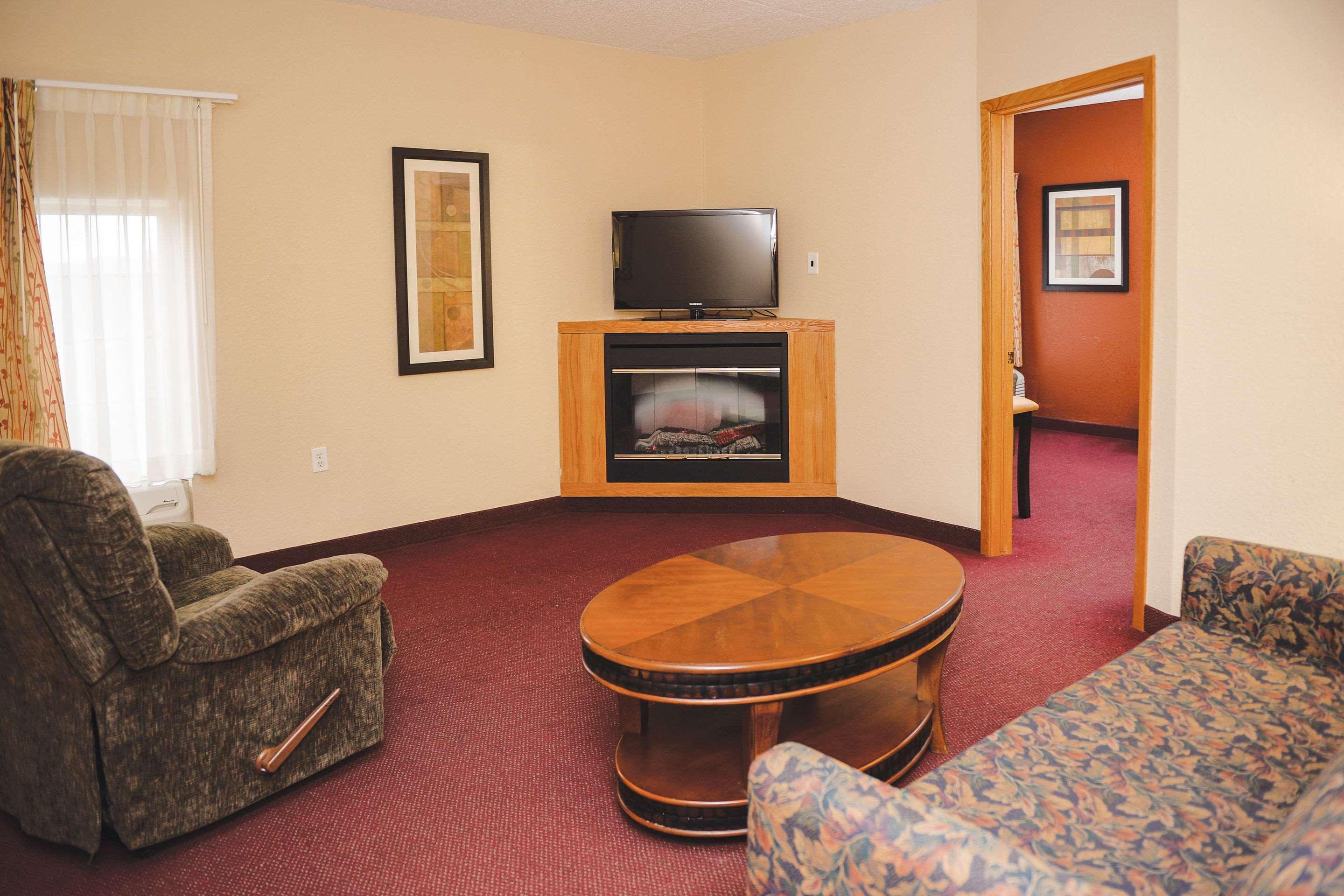Quality Inn & Suites Ames Conference Center Near Isu Campus Екстер'єр фото