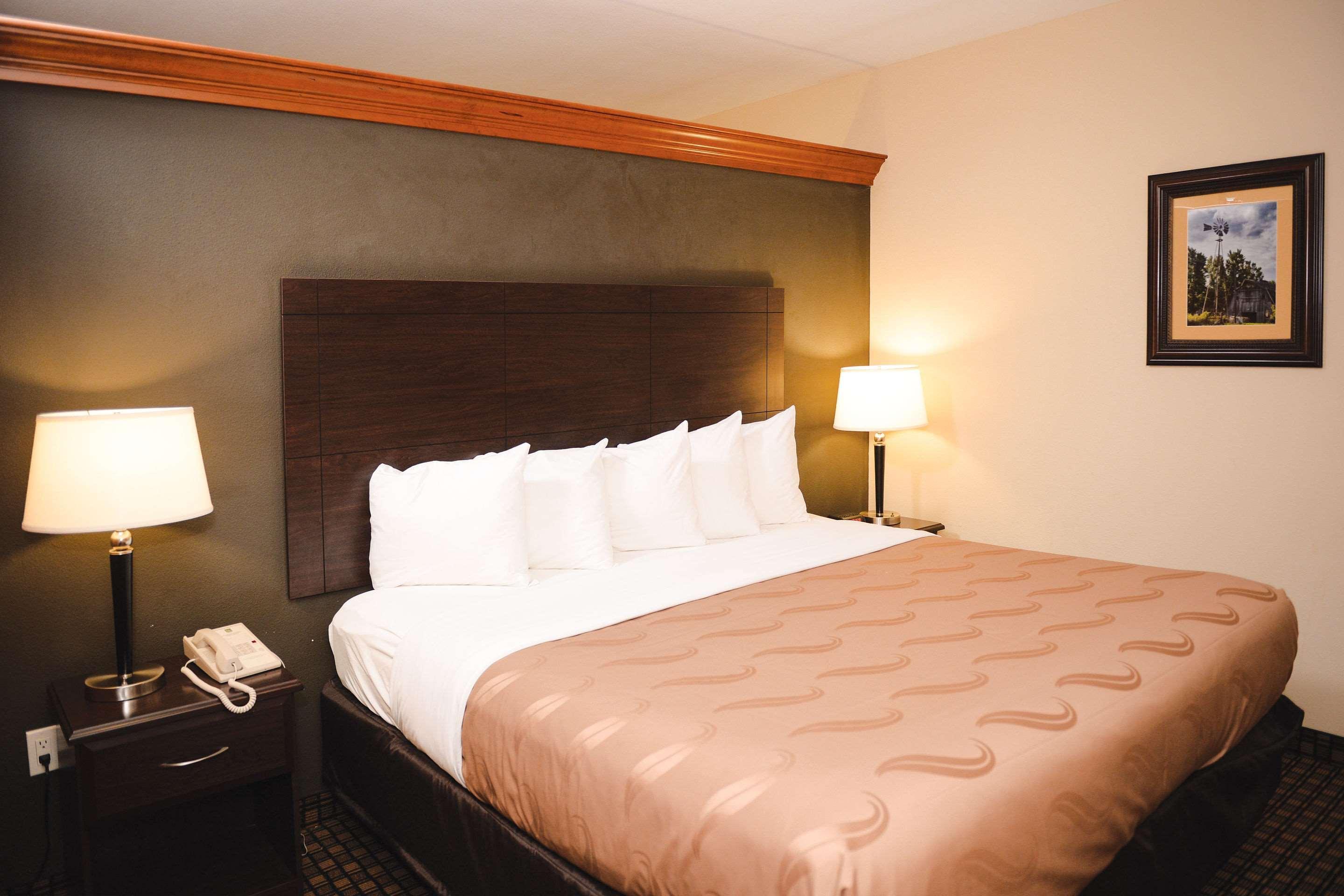 Quality Inn & Suites Ames Conference Center Near Isu Campus Екстер'єр фото