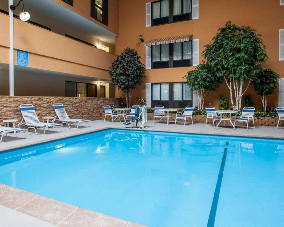 Quality Inn & Suites Ames Conference Center Near Isu Campus Екстер'єр фото